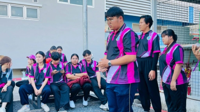 LINE_ALBUM_171268_251217_74