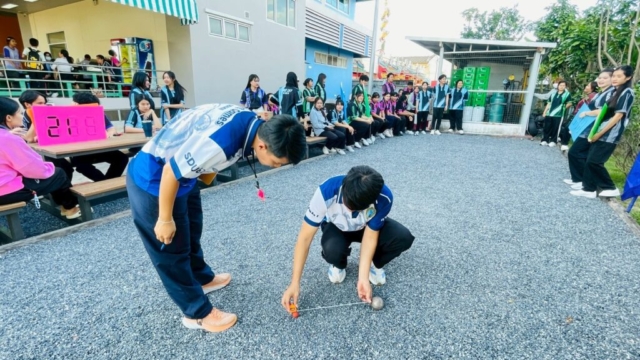 LINE_ALBUM_171268_251217_8