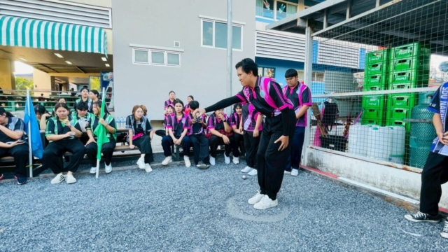 LINE_ALBUM_171268_251217_82