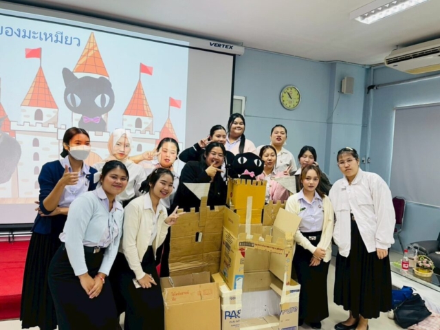 LINE_ALBUM_21268_251202_30_0