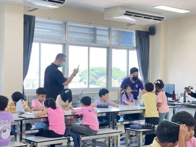 LINE_ALBUM_3122025_251203_28