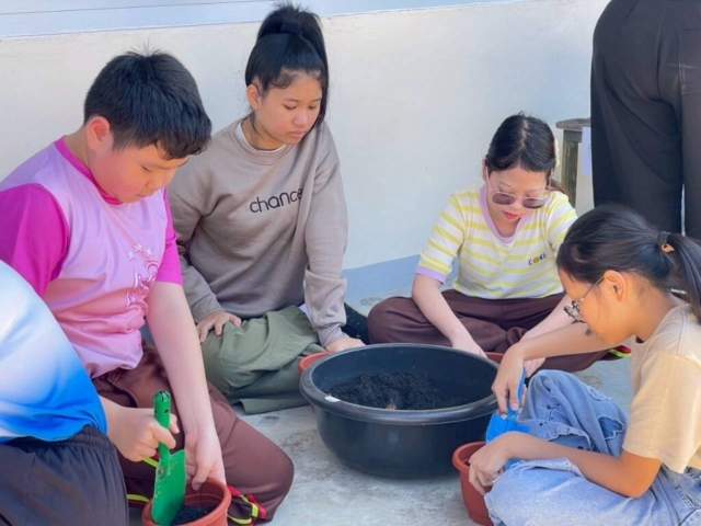 LINE_ALBUM_3122025_251203_6