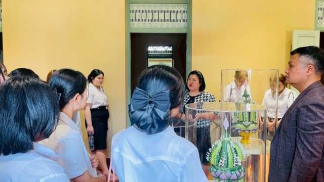 LINE_ALBUM_91268_251212_129