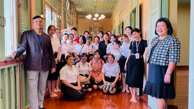 LINE_ALBUM_91268_251212_133