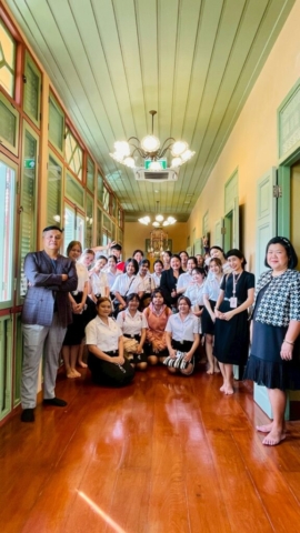 LINE_ALBUM_91268_251212_136