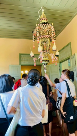 LINE_ALBUM_91268_251212_138