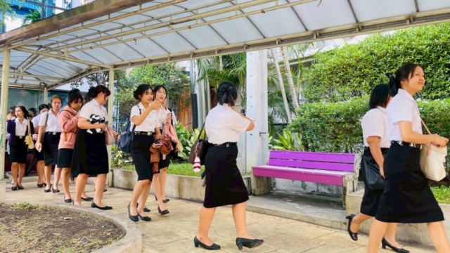 LINE_ALBUM_91268_251212_146