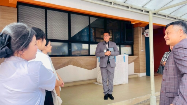 LINE_ALBUM_91268_251212_148