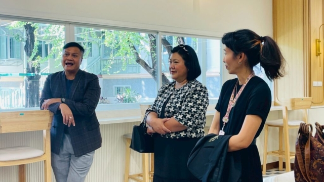 LINE_ALBUM_91268_251212_166