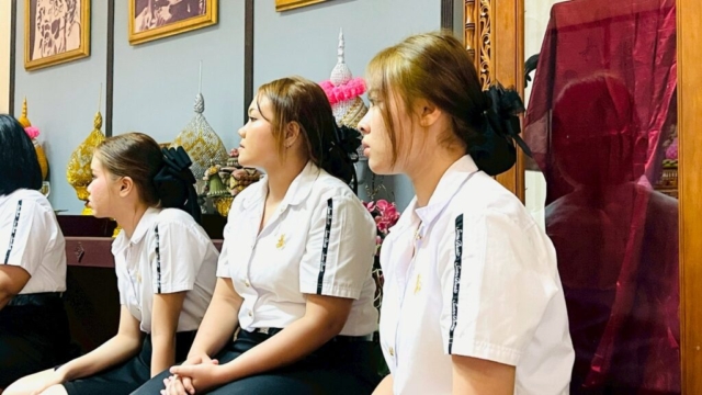 LINE_ALBUM_91268_251212_17