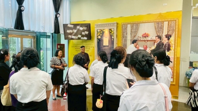 LINE_ALBUM_91268_251212_186