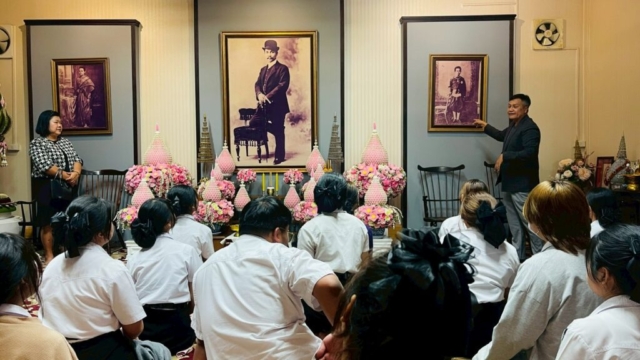 LINE_ALBUM_91268_251212_19