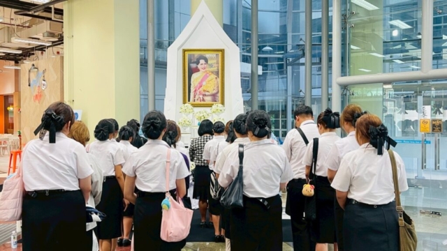 LINE_ALBUM_91268_251212_197