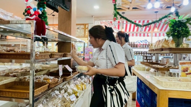 LINE_ALBUM_91268_251212_221