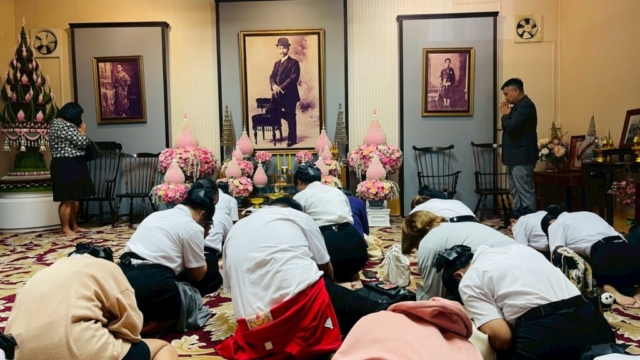 LINE_ALBUM_91268_251212_24