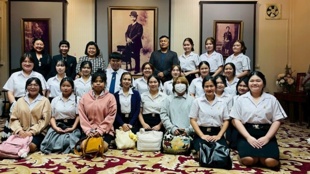 LINE_ALBUM_91268_251212_28