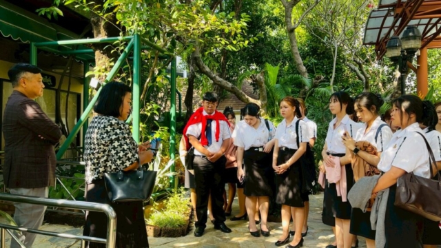 LINE_ALBUM_91268_251212_41