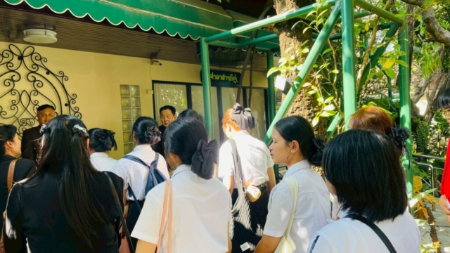 LINE_ALBUM_91268_251212_45