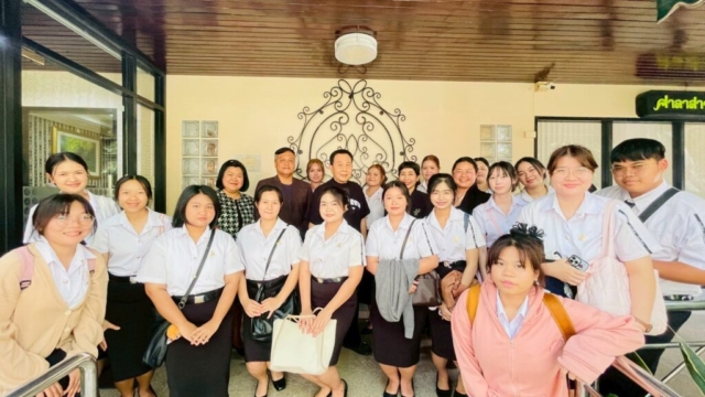 LINE_ALBUM_91268_251212_47