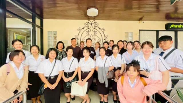 LINE_ALBUM_91268_251212_50