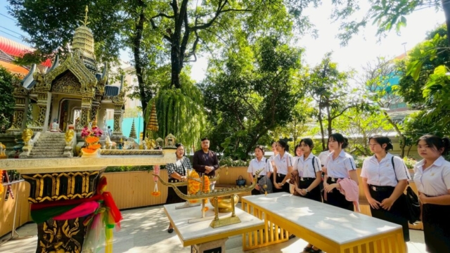 LINE_ALBUM_91268_251212_57