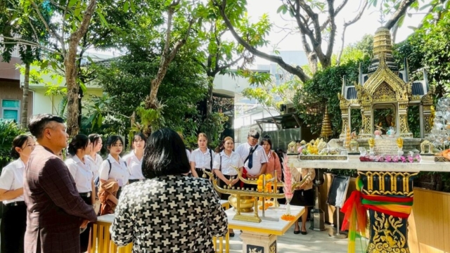 LINE_ALBUM_91268_251212_65