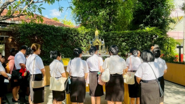 LINE_ALBUM_91268_251212_68