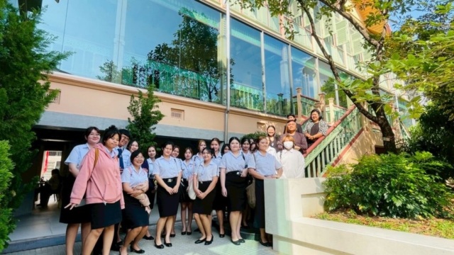 LINE_ALBUM_91268_251212_75