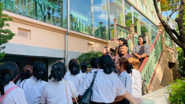 LINE_ALBUM_91268_251212_79