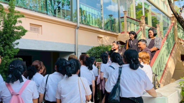 LINE_ALBUM_91268_251212_80