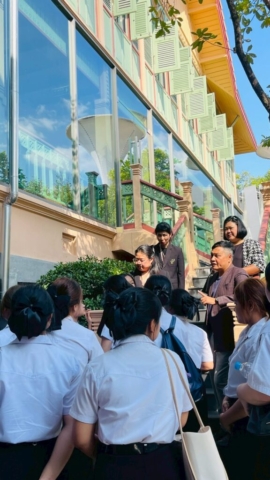 LINE_ALBUM_91268_251212_83