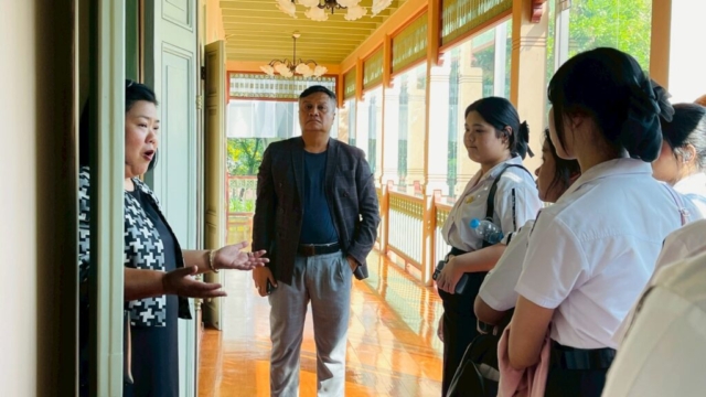 LINE_ALBUM_91268_251212_88