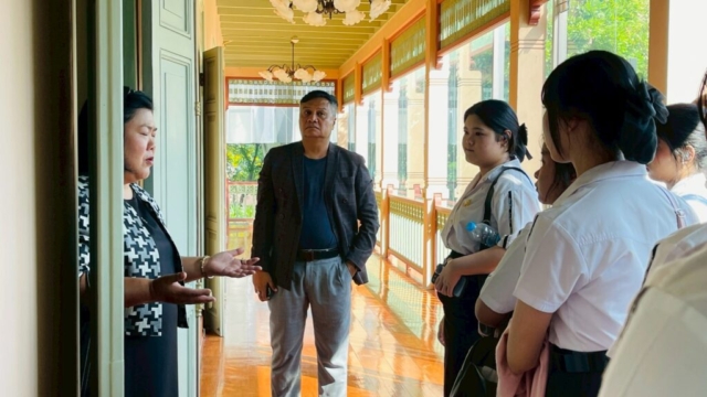 LINE_ALBUM_91268_251212_89