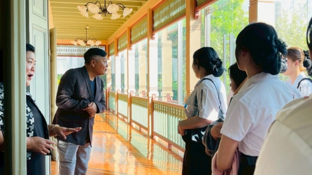 LINE_ALBUM_91268_251212_94