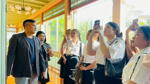 LINE_ALBUM_91268_251212_97