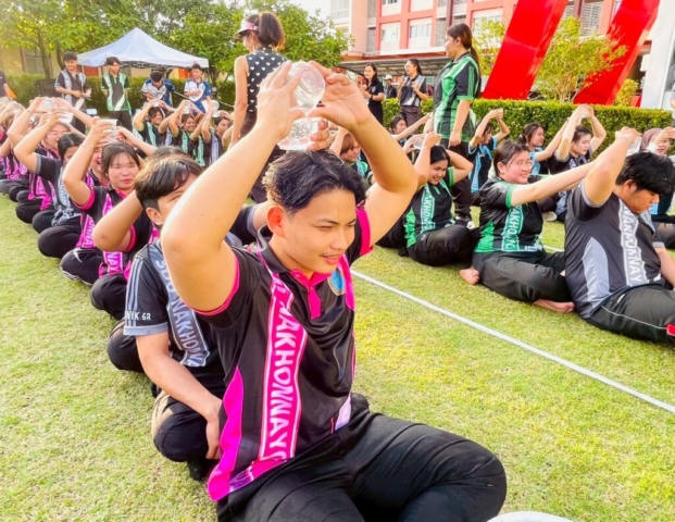 LINE_ALBUM_กิจกรรมกีฬาสี111268_251212_100