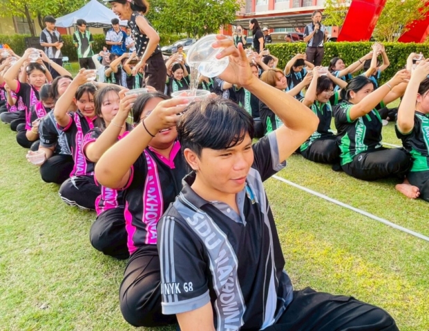 LINE_ALBUM_กิจกรรมกีฬาสี111268_251212_101