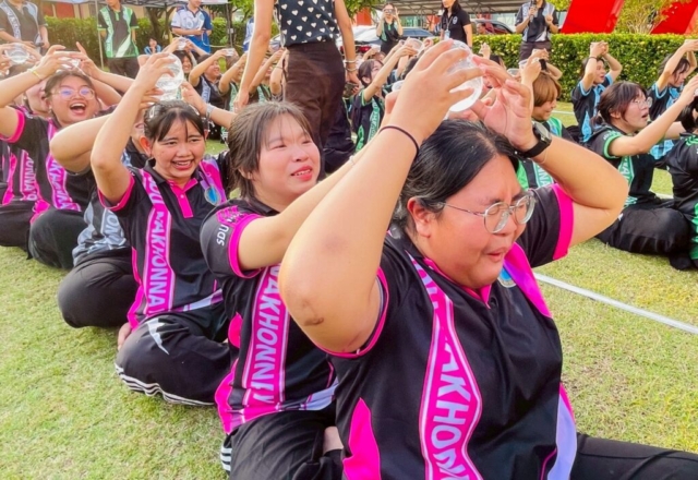 LINE_ALBUM_กิจกรรมกีฬาสี111268_251212_102