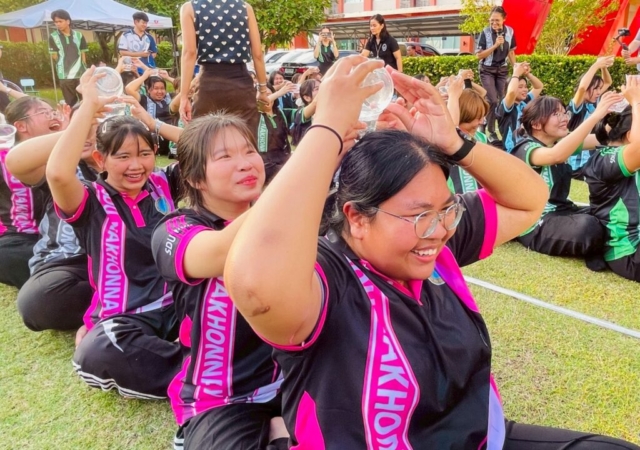 LINE_ALBUM_กิจกรรมกีฬาสี111268_251212_103