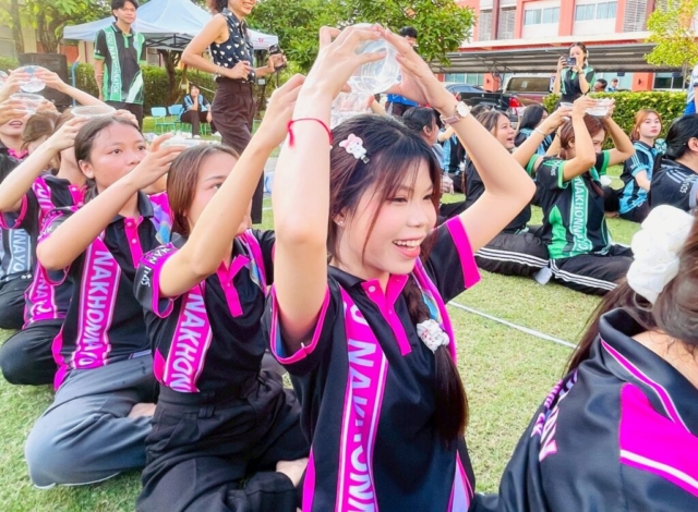 LINE_ALBUM_กิจกรรมกีฬาสี111268_251212_107