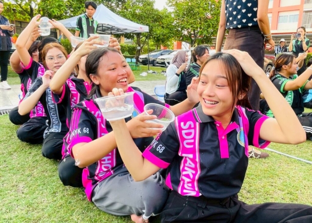 LINE_ALBUM_กิจกรรมกีฬาสี111268_251212_108