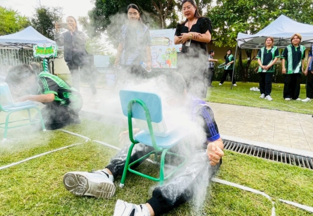 LINE_ALBUM_กิจกรรมกีฬาสี111268_251212_115