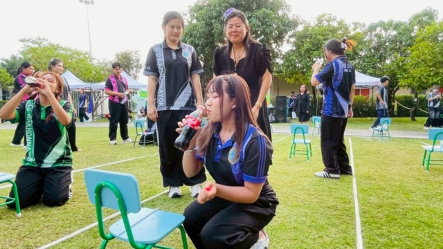 LINE_ALBUM_กิจกรรมกีฬาสี111268_251212_145