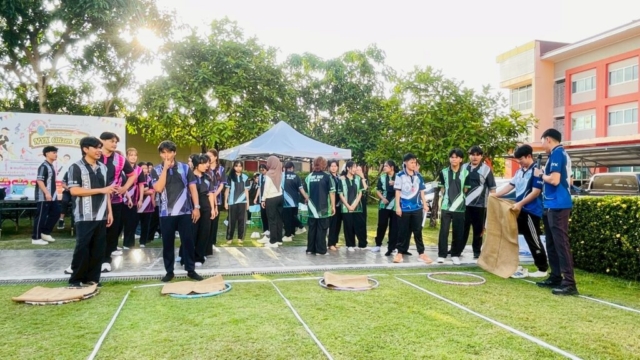 LINE_ALBUM_กิจกรรมกีฬาสี111268_251212_18