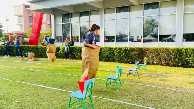 LINE_ALBUM_กิจกรรมกีฬาสี111268_251212_27