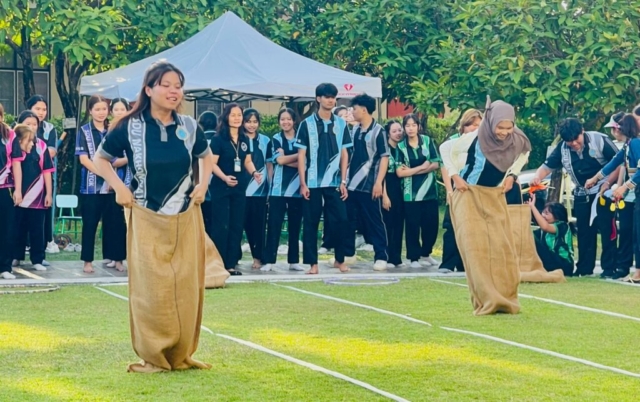 LINE_ALBUM_กิจกรรมกีฬาสี111268_251212_29