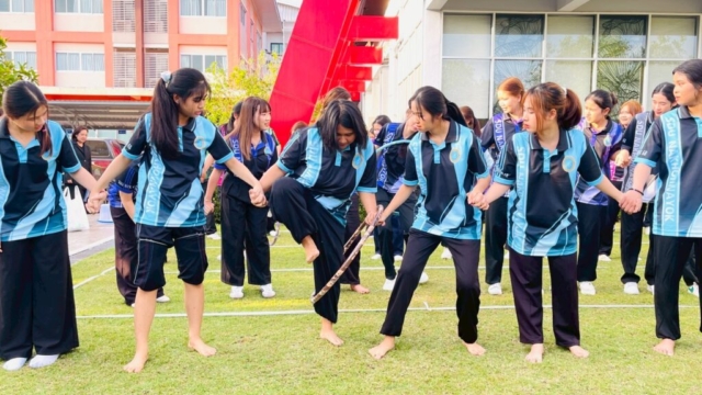 LINE_ALBUM_กิจกรรมกีฬาสี111268_251212_50