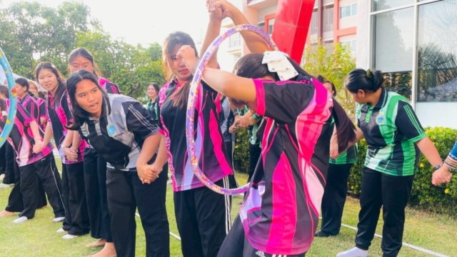 LINE_ALBUM_กิจกรรมกีฬาสี111268_251212_54