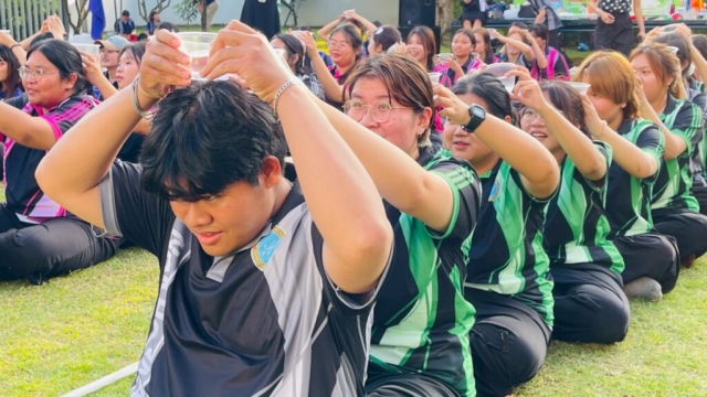 LINE_ALBUM_กิจกรรมกีฬาสี111268_251212_71