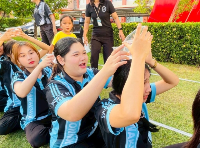 LINE_ALBUM_กิจกรรมกีฬาสี111268_251212_93